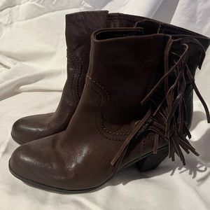 NWOT Sam Edelman Louie fringe leather booties
